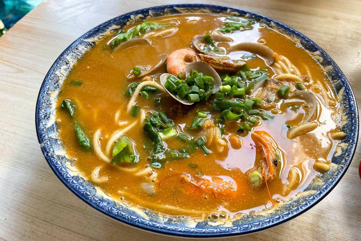 ilustrasi ramen topping udang (commons.wikimedia.org/Windmemories)