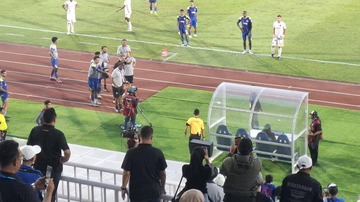Laga Arema FC Vs Bhayangkara FC di Stadion Kanjuruhan. (IDN Times/Rizal Adhi Pratama)