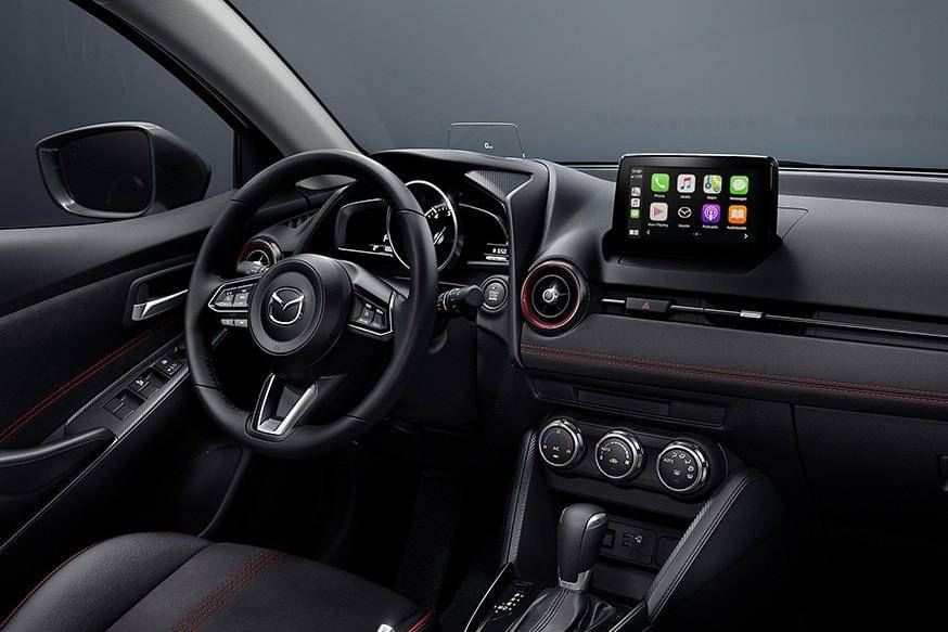 ilustrasi Head Up Display (mazda.com)