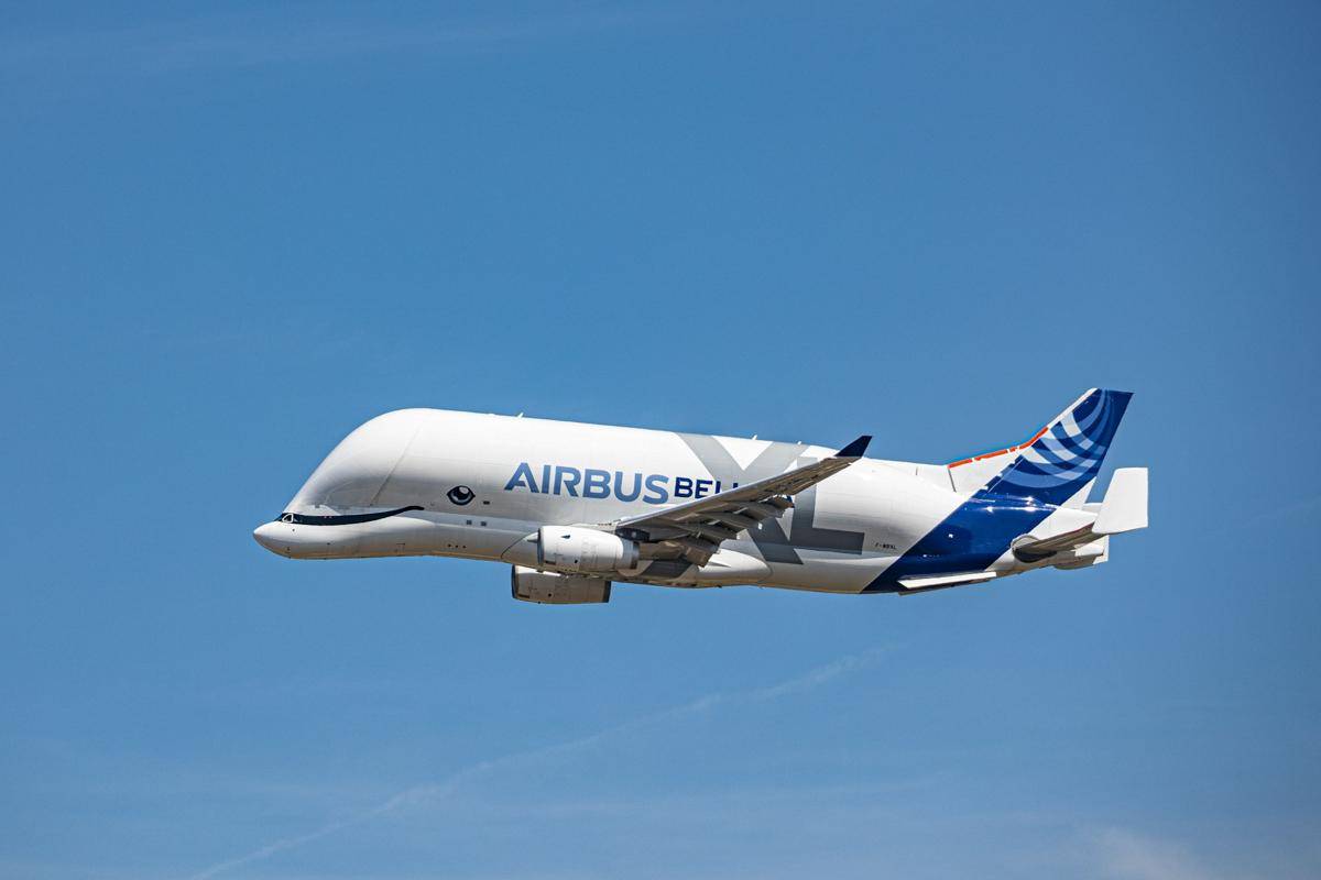 Pesawat Airbus Beluga. (unsplash.com/barendkaas)
