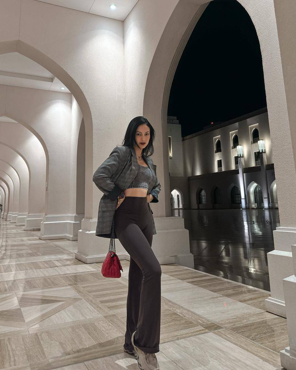 inspirasi OOTD pemeran Perempuan Pembawa Sial (instagram.com/clarabernadeth)