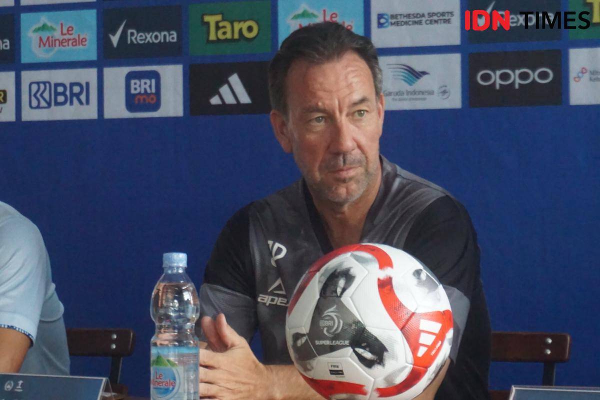 Pelatih PSIM Yogya, Jean-Paul van Gastel. (IDN Times/Tunggul)