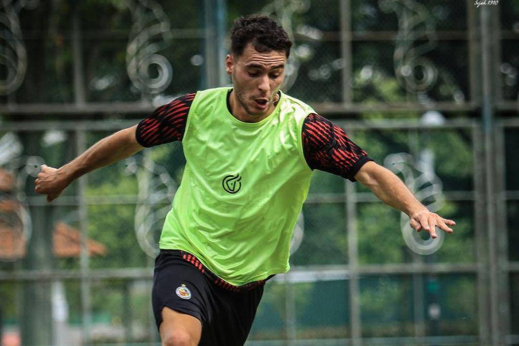 Pemain Semen Padang, Pedro Matos, dalam sebuah sesi latihan di Kuala Lumpur (Malaysia) pada 17 Juli 2025. (Instagram.com/semenpadangfcid)