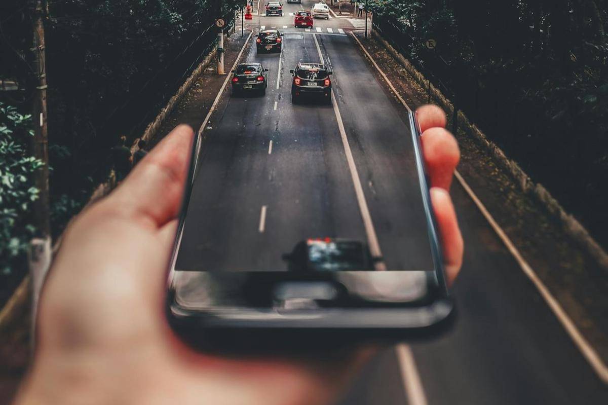 ilustrasi layar pada gawai (pexels.com/Matheus Bertelli)