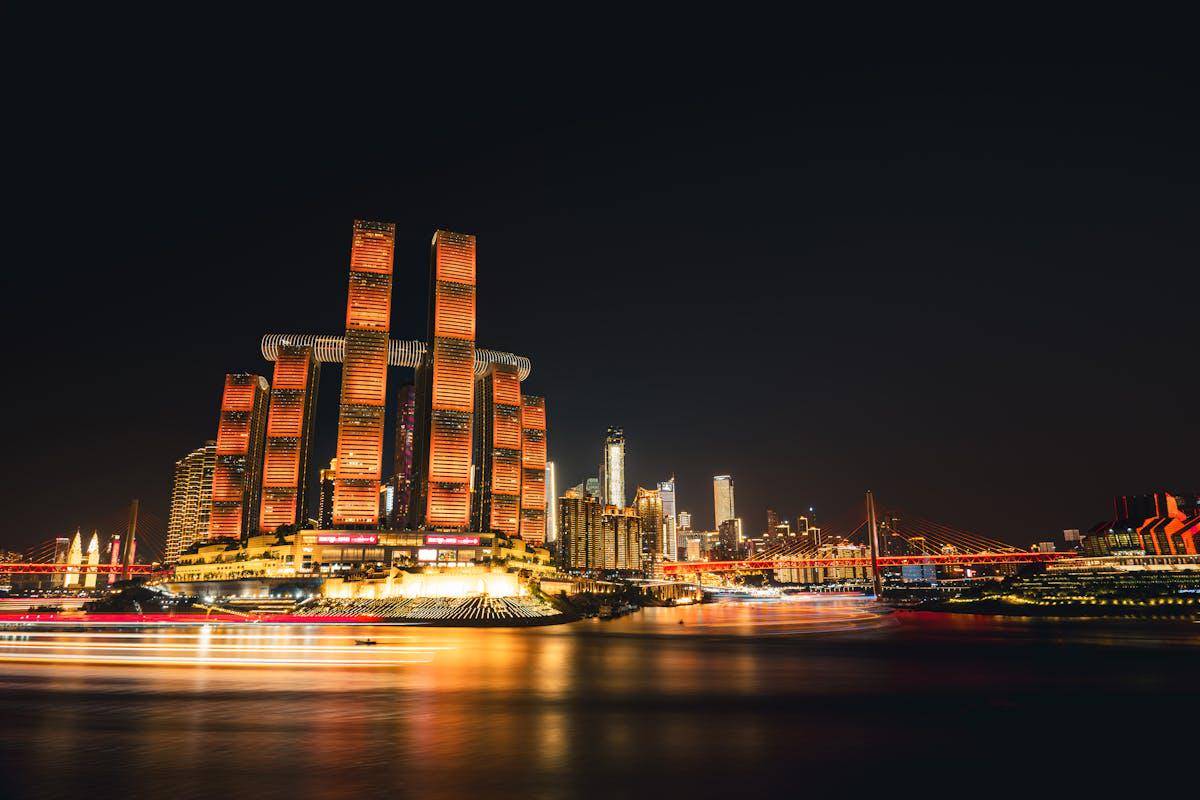 ilustrasi Raffles City Chongqing China (pexels.com/Liuuu _61)