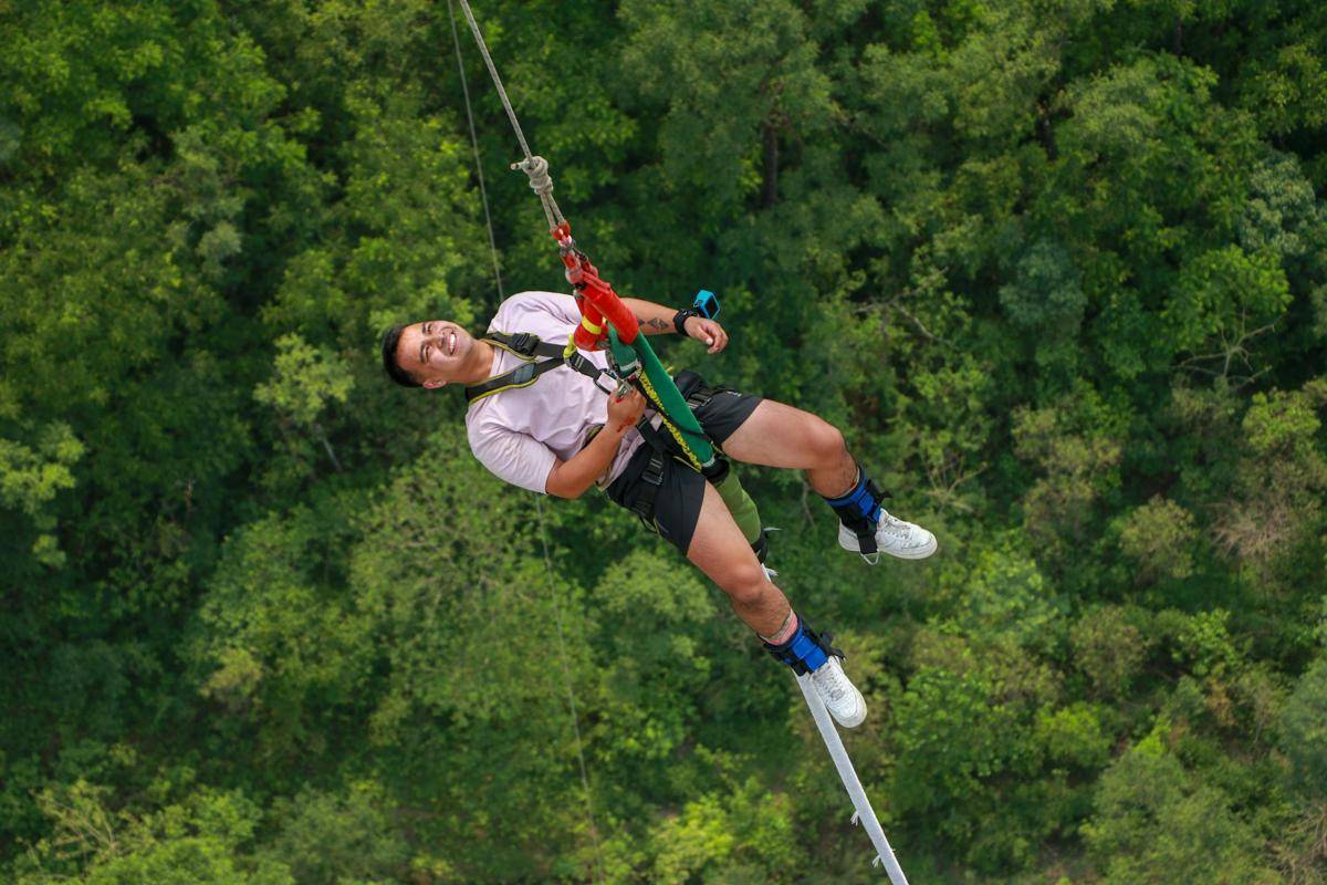 Ikut olahraga ekstrem jadi salah satu cara memicu lonjakan adrenalin. (pexels.com/The Duluwa🇳🇵)