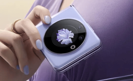 TECNO Phantom V Flip