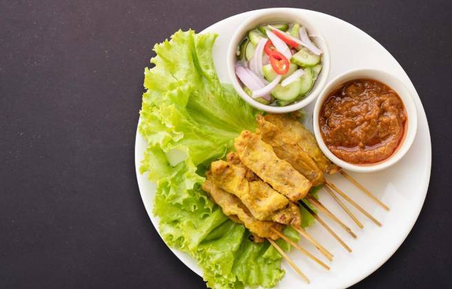 ilustrasi sate lilit ayam