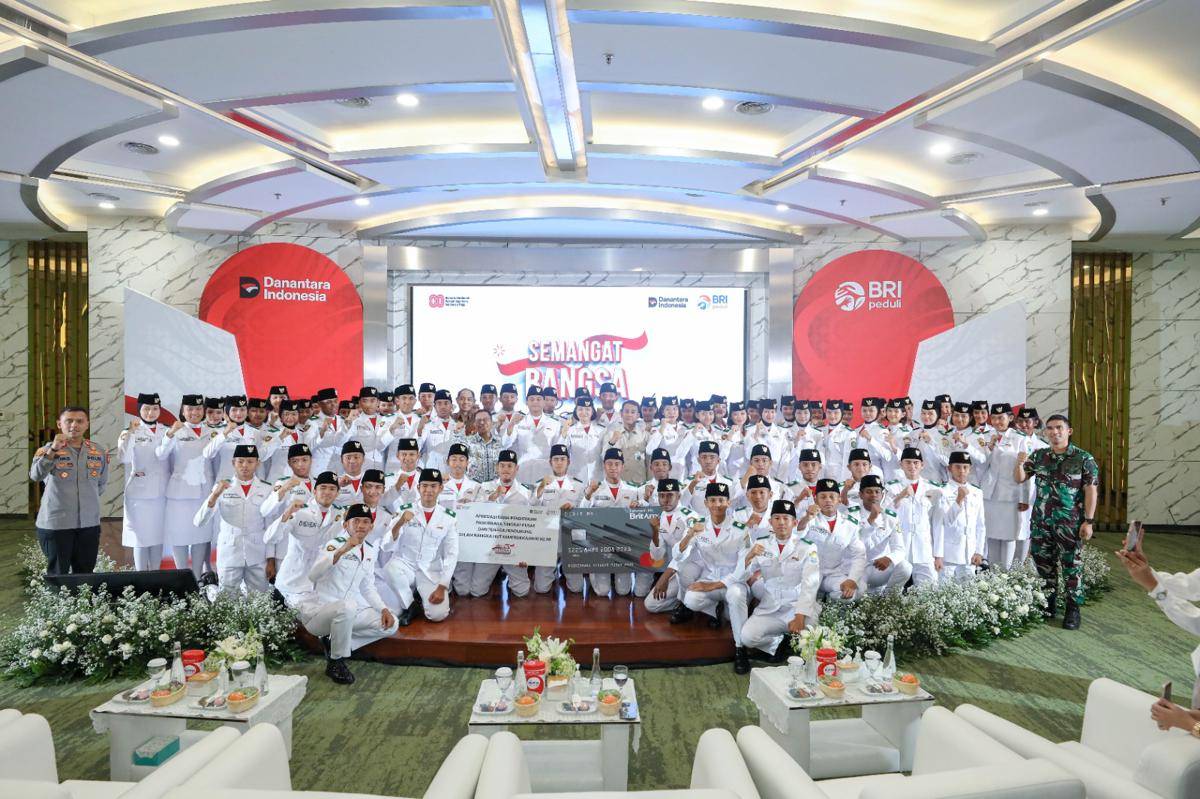 BRI memberikan apresiasi kepada Paskibraka yang bertugas di HUT ke-80 Republik Indonesia, 17 Agustus 2025 (Dokumentasi BRI)