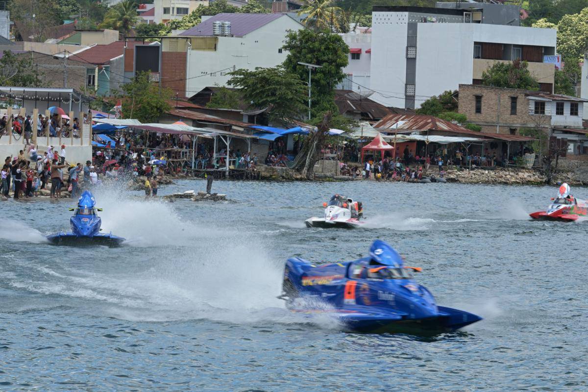 Race F1H2o 01.jpg