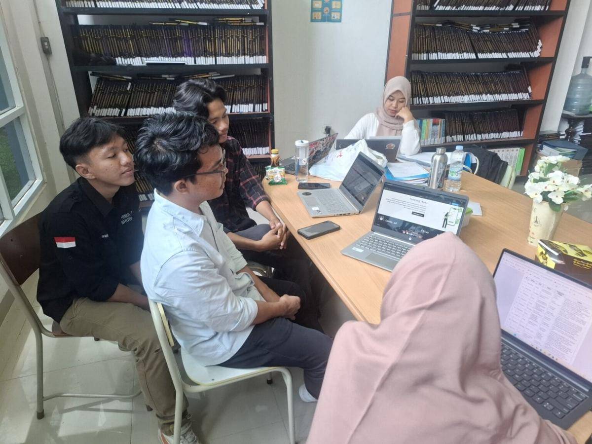 Program Kreativitas Mahasiswa – Penelitian Eksakta (PKM-RE) Unila Berhasil Kembangkan Sistem Peringatan Dini Berbasis Kecerdasan Buatan (AI) Untuk Mendeteksi Potensi Kerusakan Aset di Sektor Migas (Dok/Humas Unila)