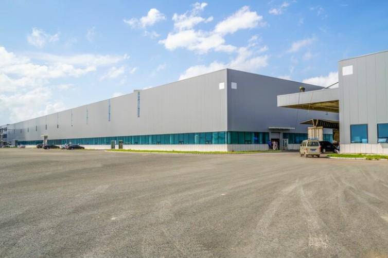 Ilustrasi pabrik (freepik.com/4045)