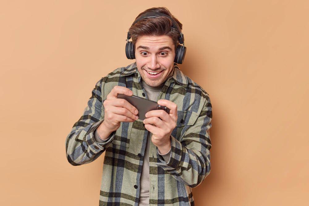 Ilustrasi bermain game di rumah untuk self reward (freepik.com/wayhomestudio)
