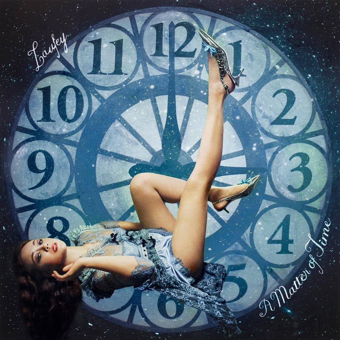 cover album A Matter of Times (instagram.com/laufey)