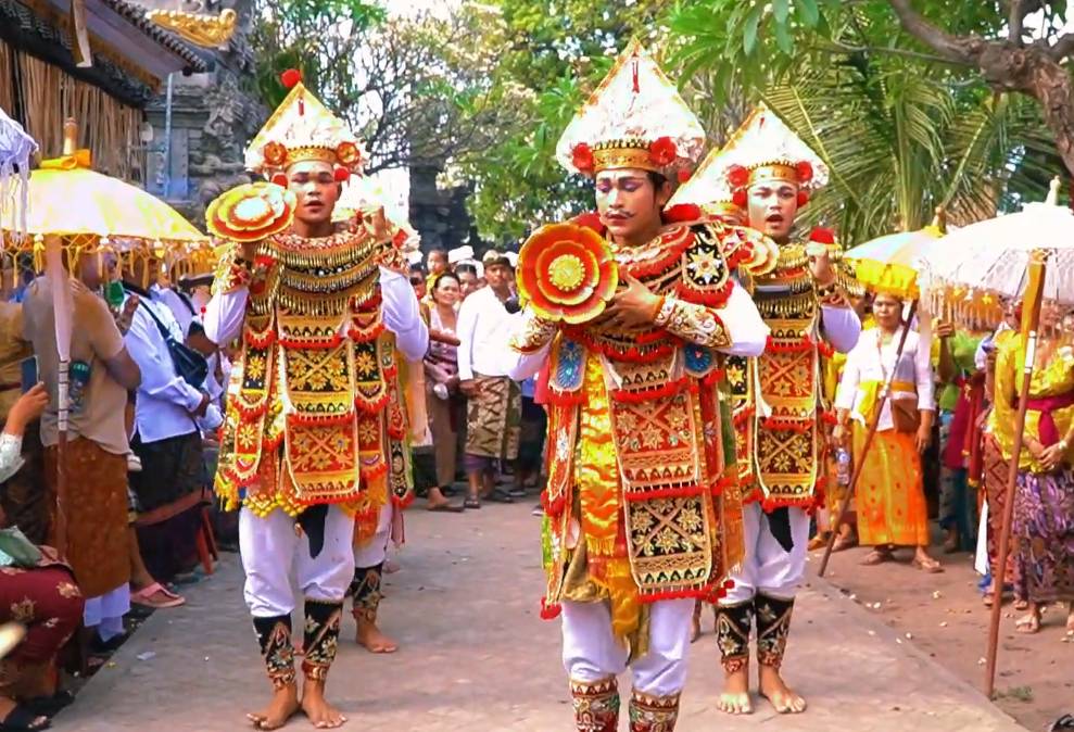 Tari Baris Omang, tari sakral dari Buleleng. (YouTube.com/Dinas Kebudayaan Buleleng)