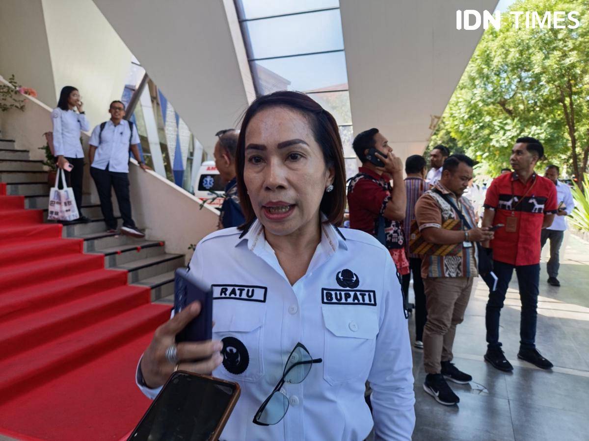 Bupati Sumba Barat Daya Ratu Wulla.