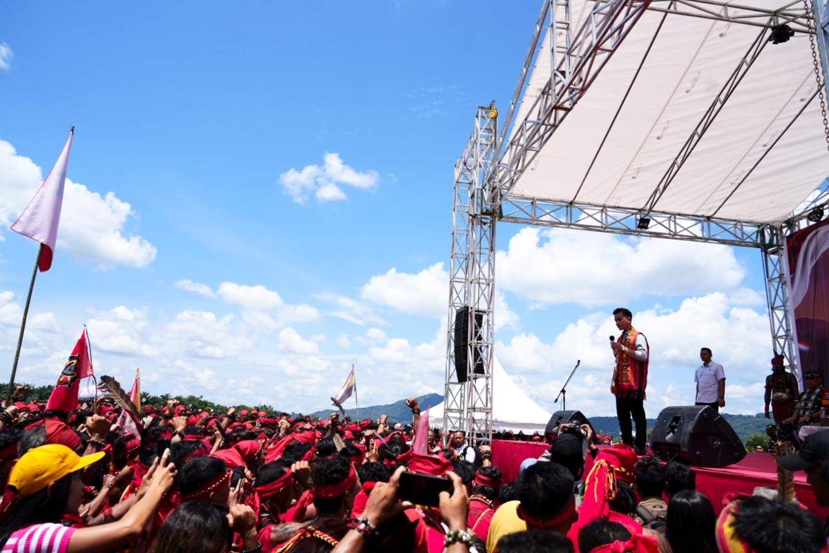 Gibran bertemu pasukan merah di Mempawah.