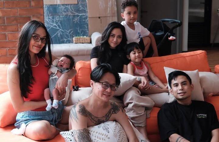 potret Rachel - Okin ajak Xabiru - Chava lihat Erika dan Andrew