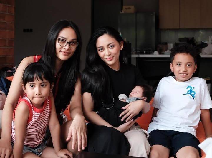 potret Rachel - Okin ajak Xabiru - Chava lihat Erika dan Andrew