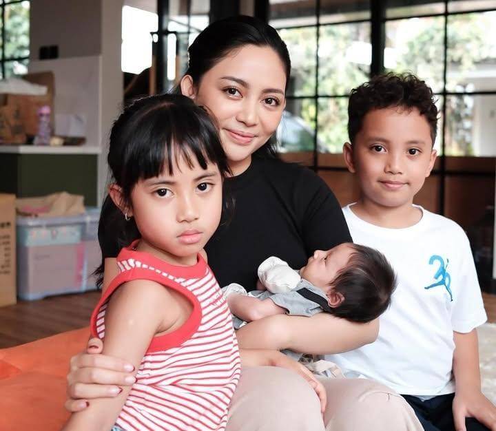 potret Rachel - Okin ajak Xabiru - Chava lihat Erika dan Andrew