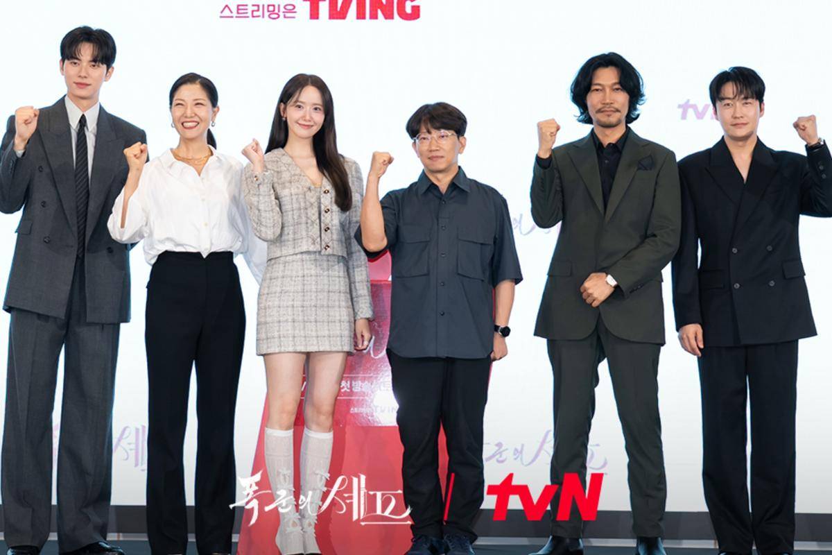 sutradara dan pemain drama Bon Appétit, Your Majesty