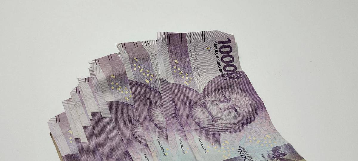 ilustrasi uang Rp10 ribu