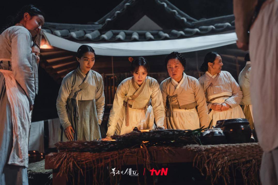cuplikan drakor Bon Appetite, Your Majesty (dok.tvN/Bon Appetite, Your Majesty)