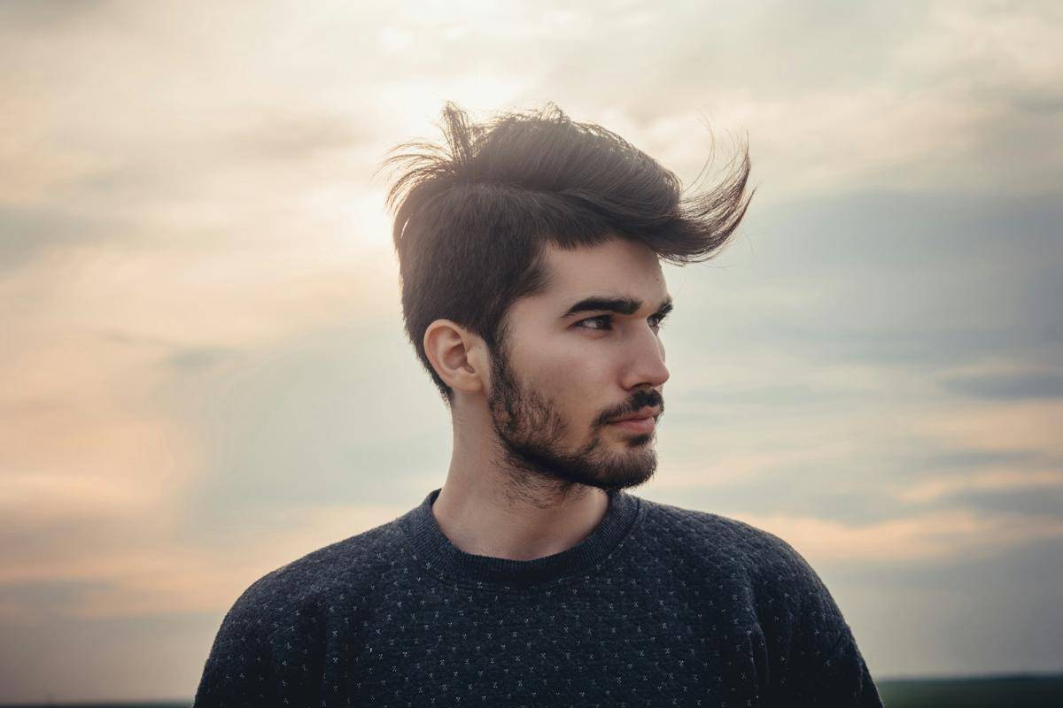 ilustrasi mengubah cara pandang tentang hidup (unsplash.com/Danial Igdery)