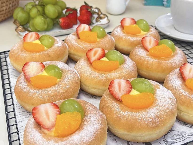 Donat buah (instagram.com/@meina83)