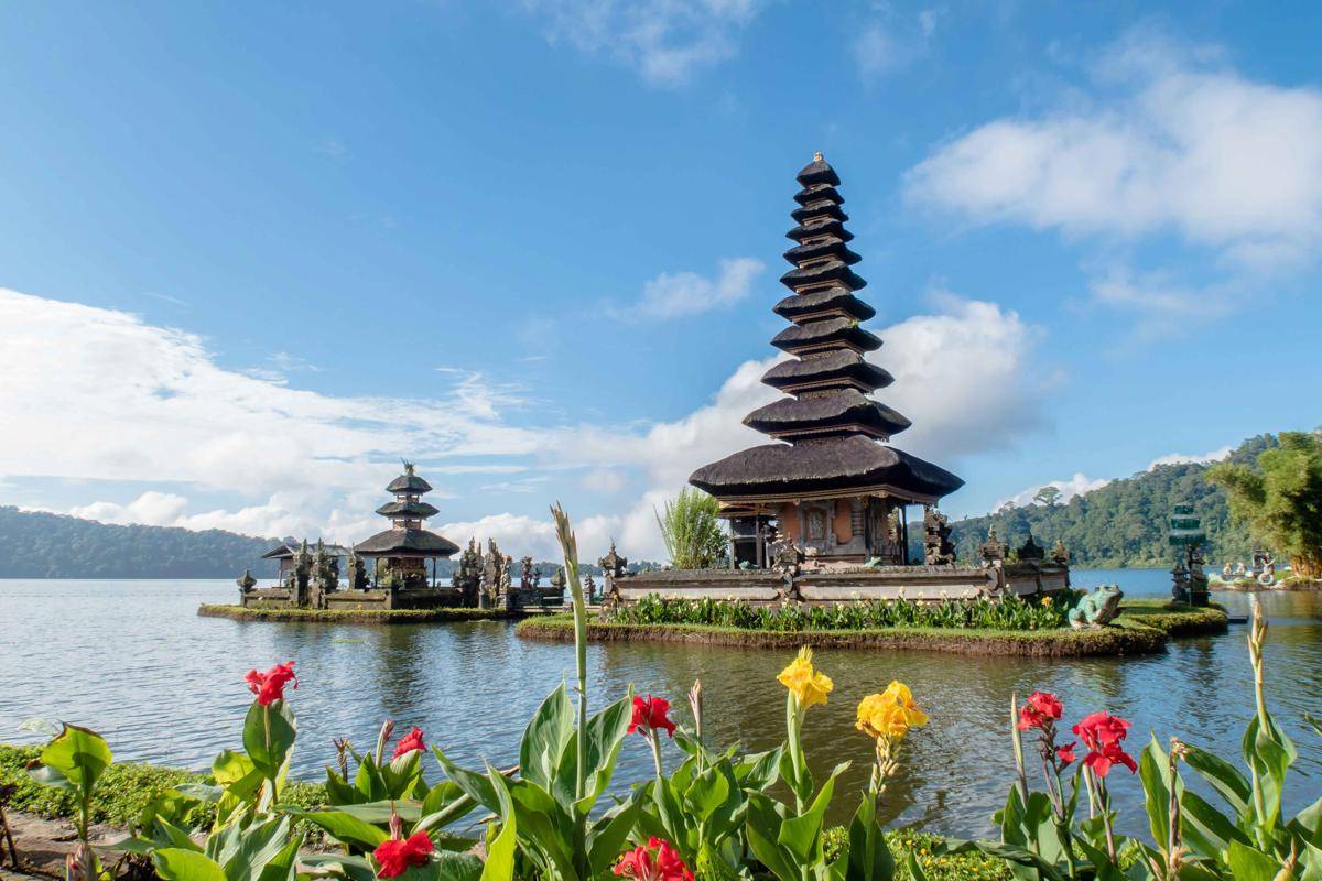 ilustrasi Pura Ulun Danu Beratan (unsplash.com/Sebastian Pena Lambarri)