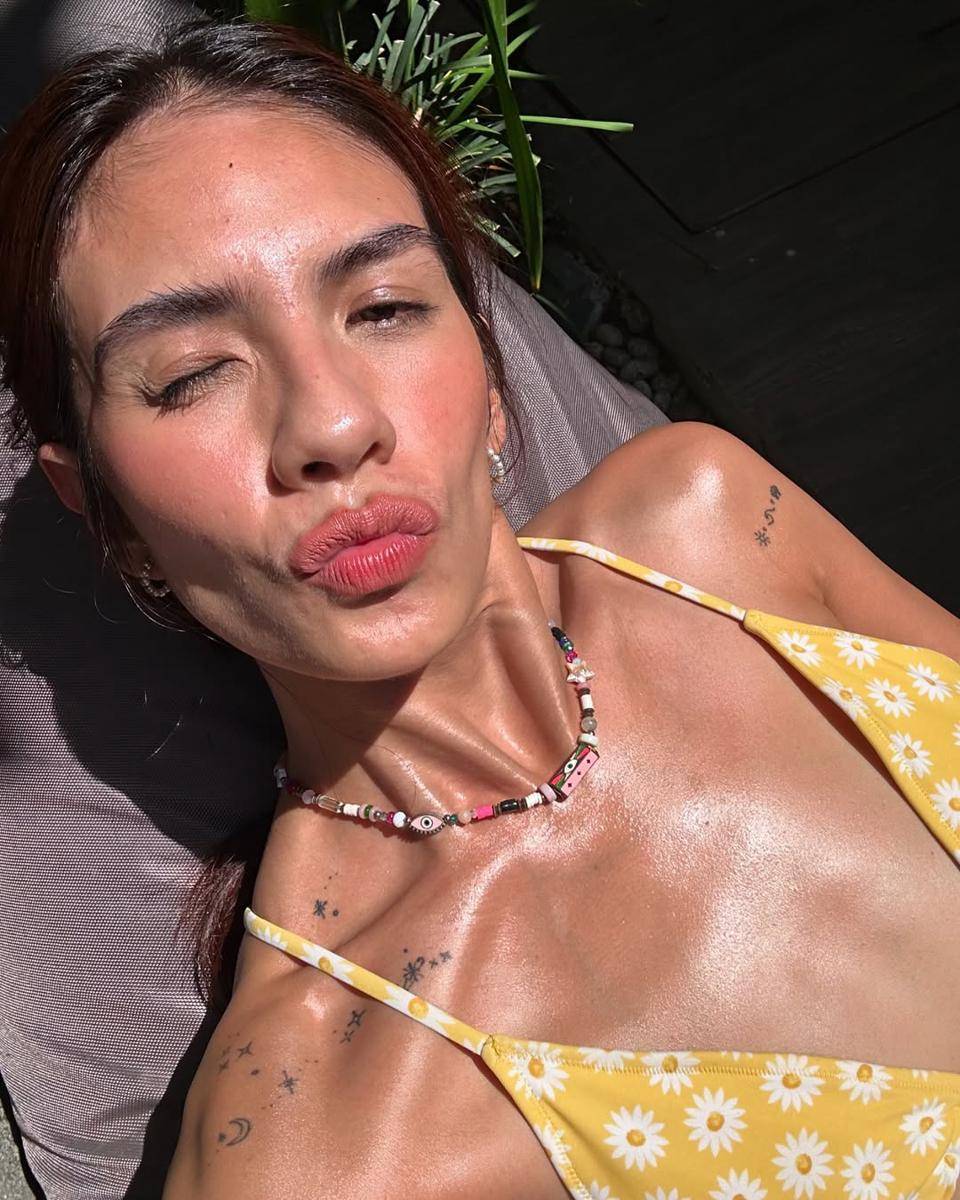Inspirasi makeup ala Nadila Ernesta (instagram.com/nadila_ernesta)