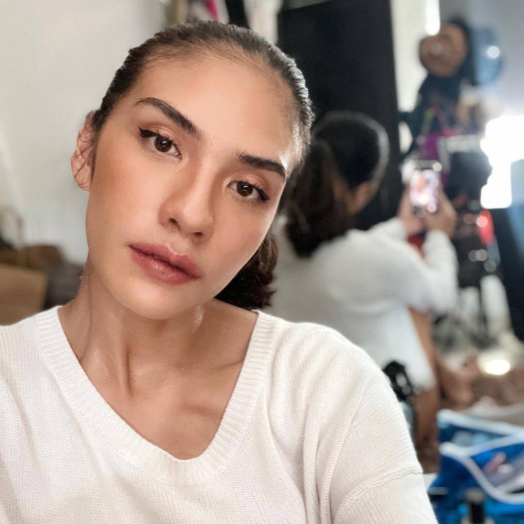 Inspirasi makeup ala Nadila Ernesta (instagram.com/nadila_ernesta)
