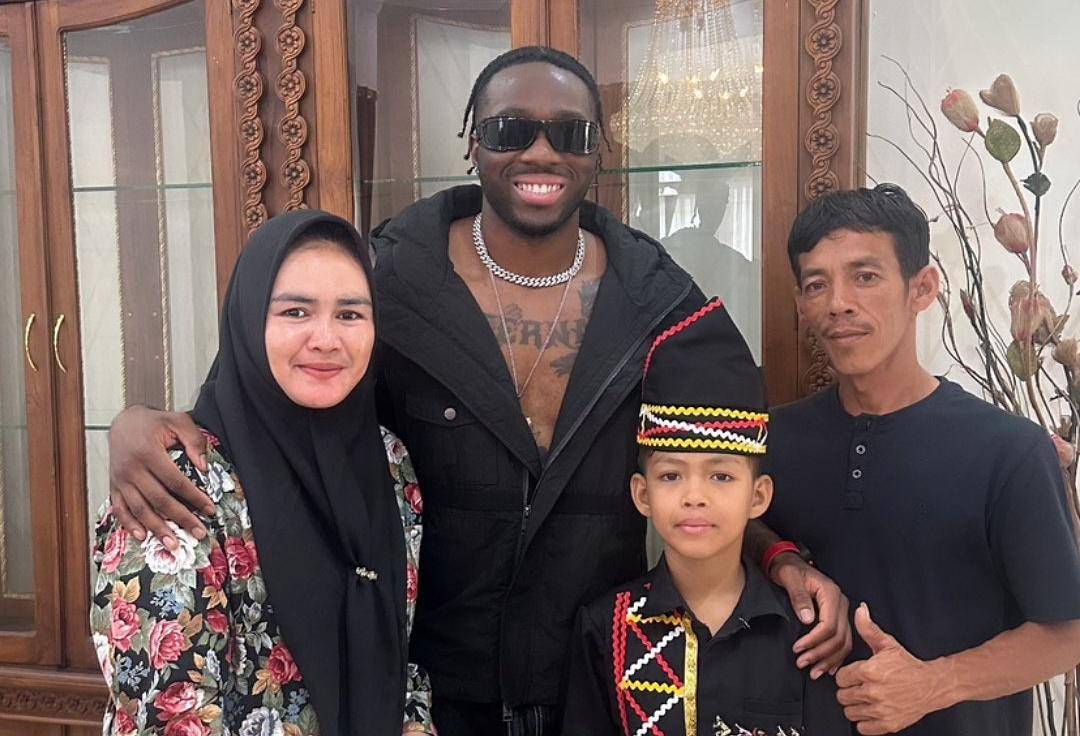 Mike Melly ketemu Dhika pacu jalur