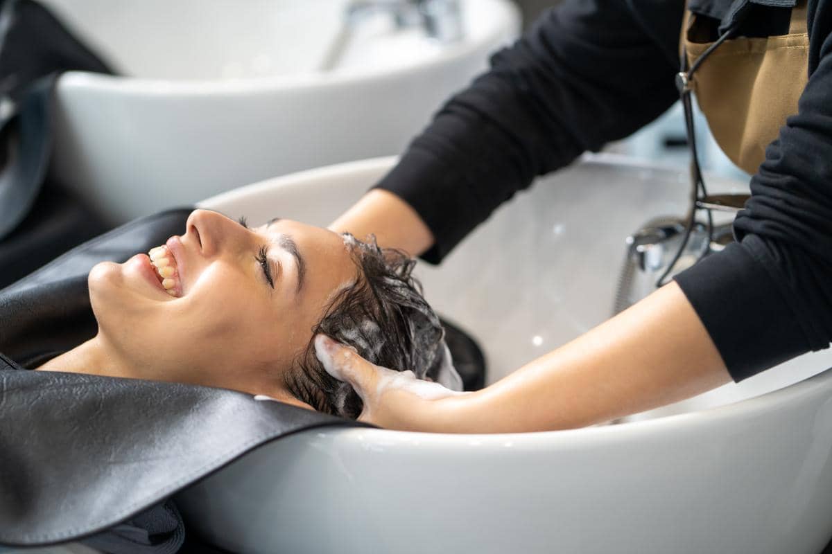 Creambath Berapa Kali Seminggu? Perhatikan Dulu Kondisi Rambut! | IDN Times