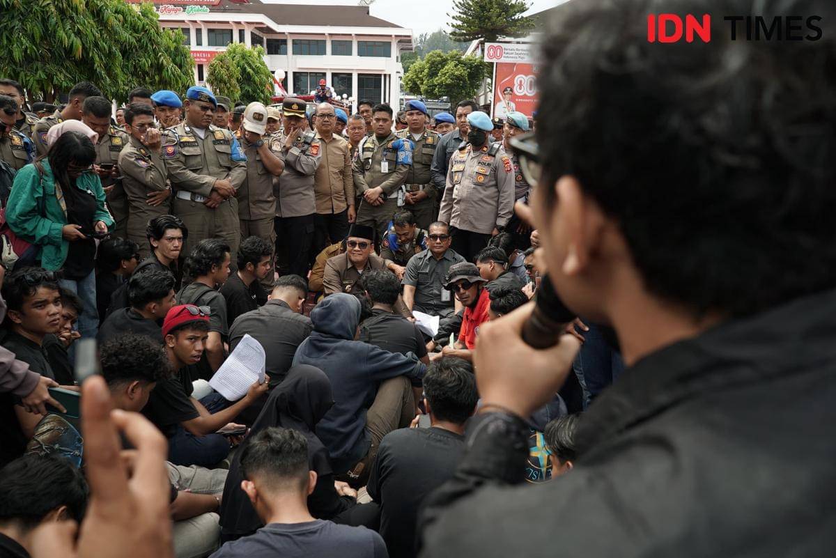 Demo menuntut penurunan tarif PBB