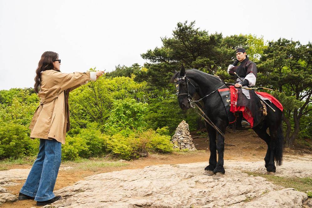 Still cut drama Korea Bon Appétit, Your Majesty