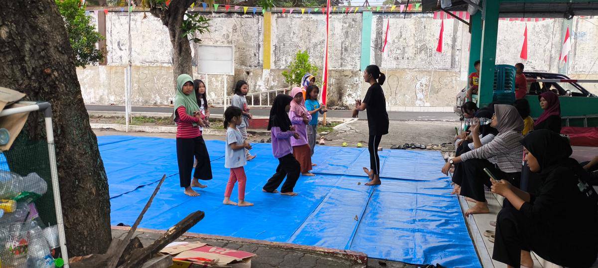sanggar tari, menari