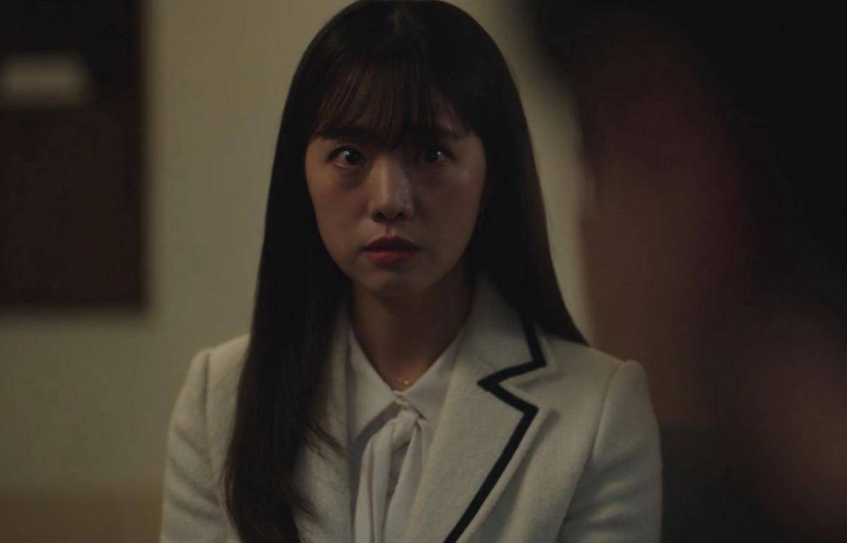 Cuplikan drama Korea Beyond the Bar