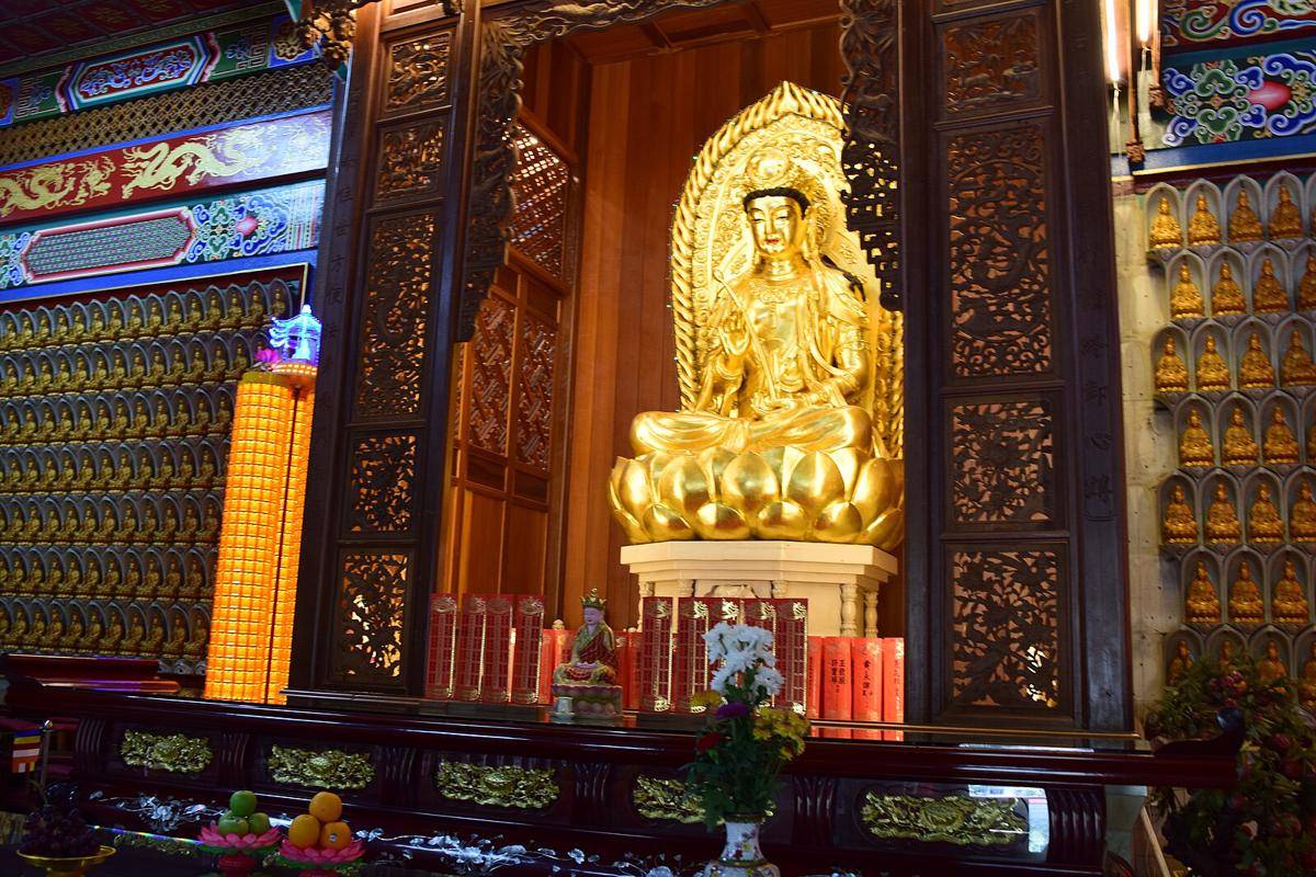 patung Buddha Kek Lok Si Temple