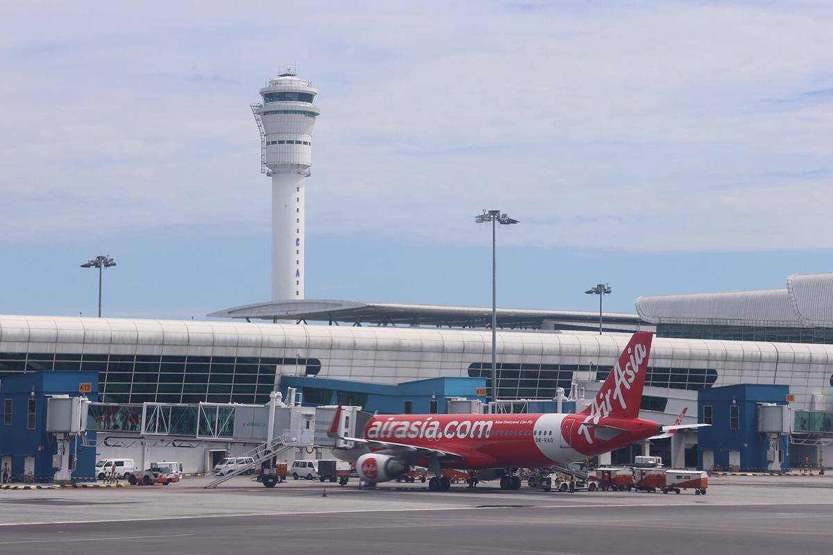 potret Kuala Lumpur International Airport 2 (commons.wikimedia.org/Pangalau)