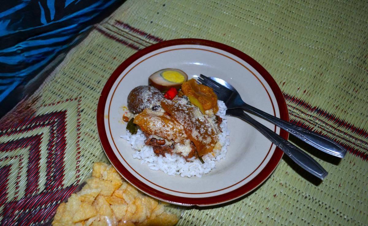 potret makanan gudeg
