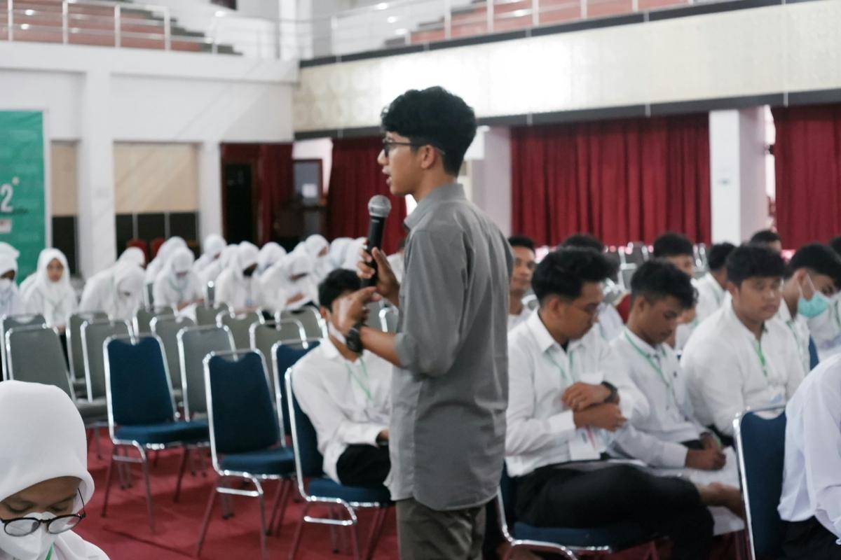 ilustrasi ceramah di sekolah (unsplash.com/Herlambang Tinasih Gusti)