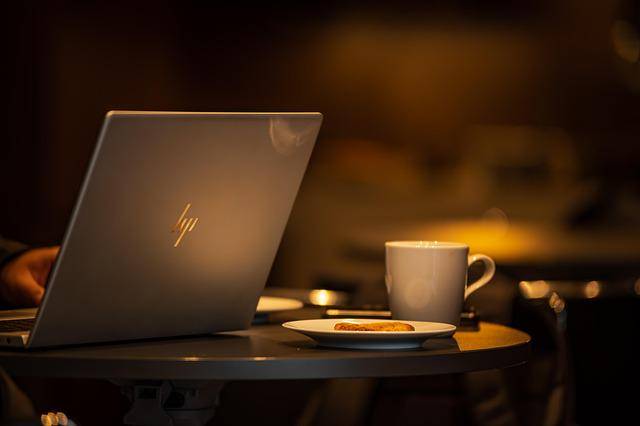 Ilustrasi cafe buka 24 jam. Pixabay/martoli