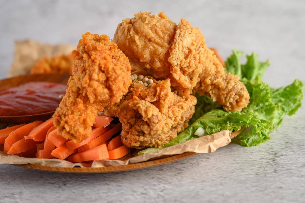 ilustrasi ayam goreng tepung gluten-free