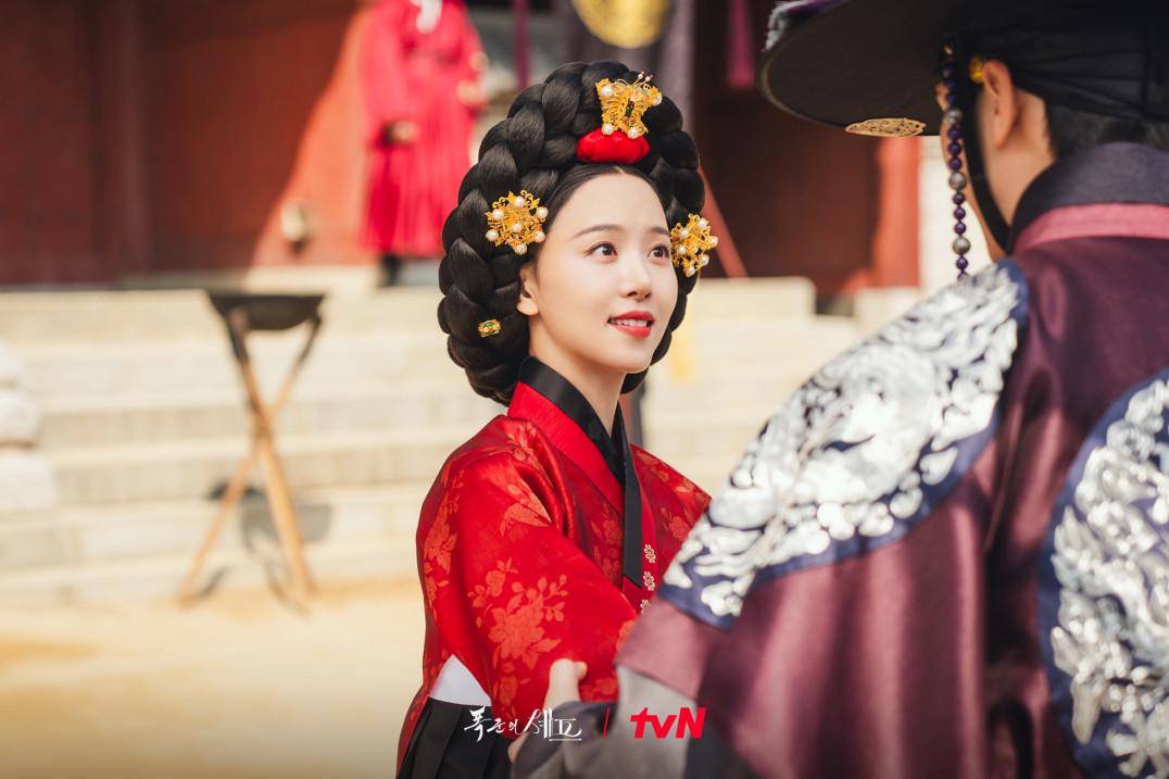 cuplikan drakor Bon Appetite, Your Majesty (dok.tvN/Bon Appetite, Your Majesty)
