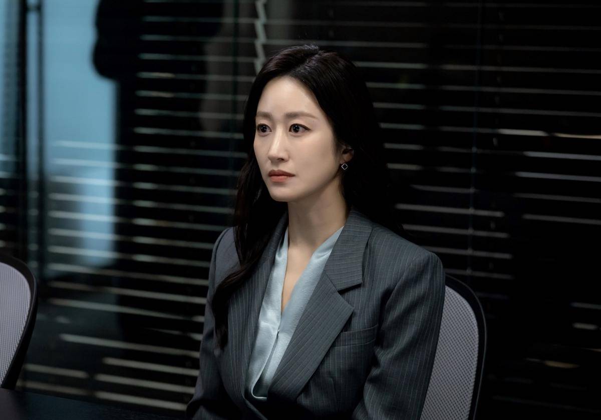 cuplikan drama Korea Beyond the Bar