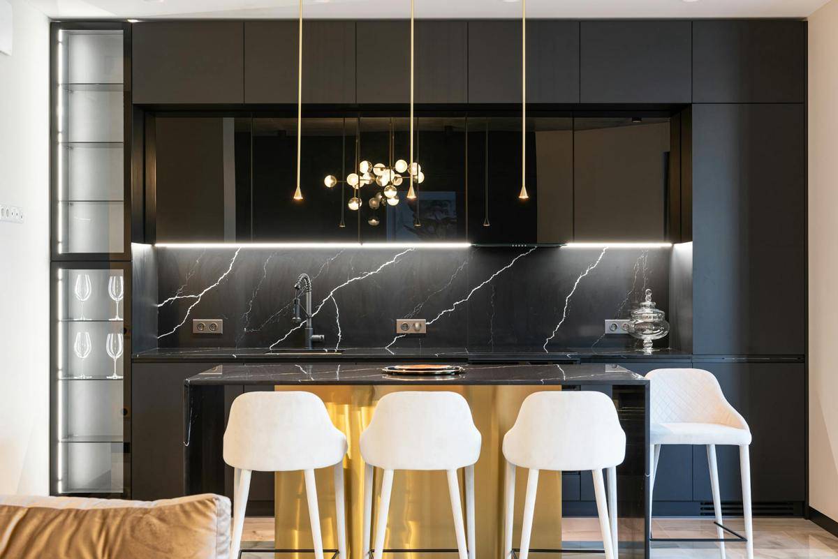 ilustrasi kabinet dapur berwarna hitam