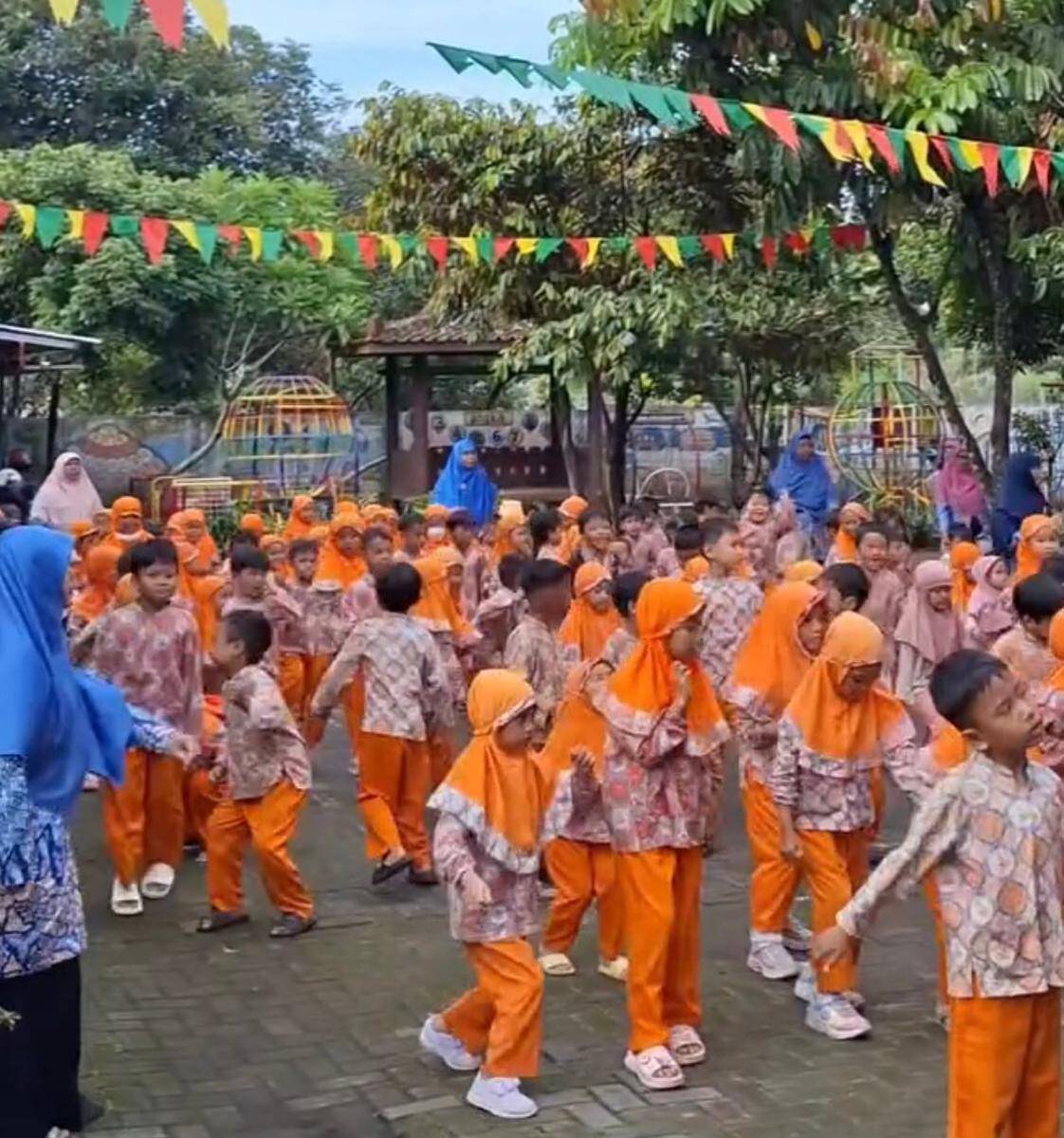 Biaya KB-TK IT Nurul Islam 2025/2026, Dekat dengan Alam!