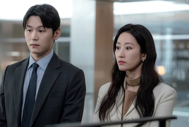 still cut drama Korea Beyond the Bar