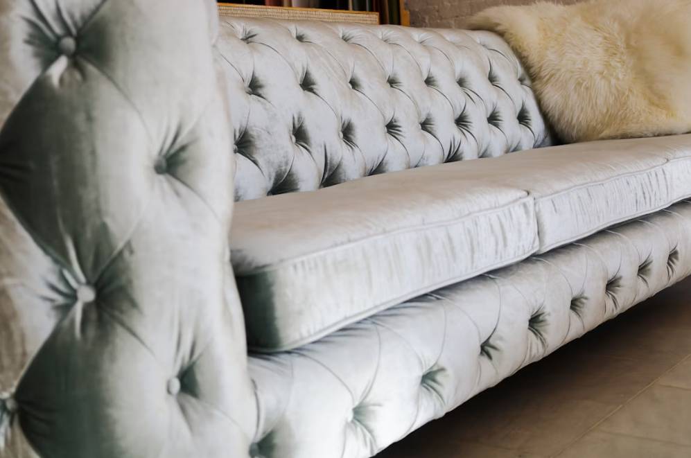 ilustrasi sofa dengan material linen